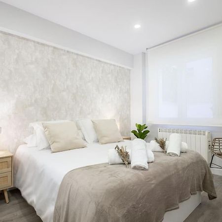 El Patio De Schulz Apartment Gijon Bagian luar foto
